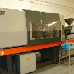 Sandretto machinery 8/270 sef 100 used